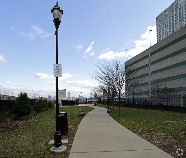 Photo - Parkside East