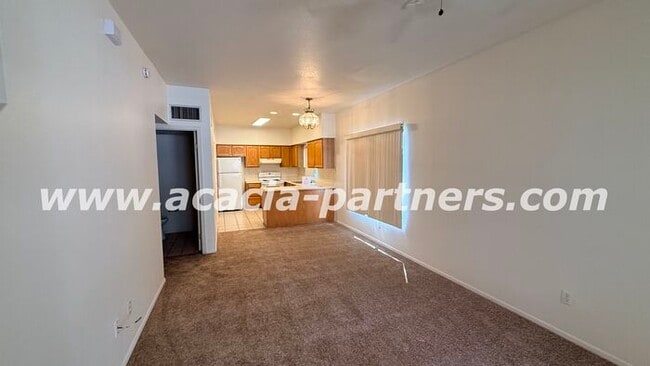 Gated 2 bed 2.5 bath