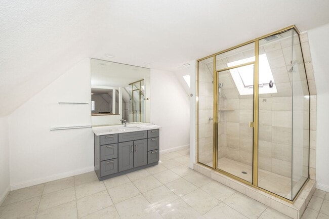 Photo - 555 Stanford Ave Unit 555 Stanford Ave- main house