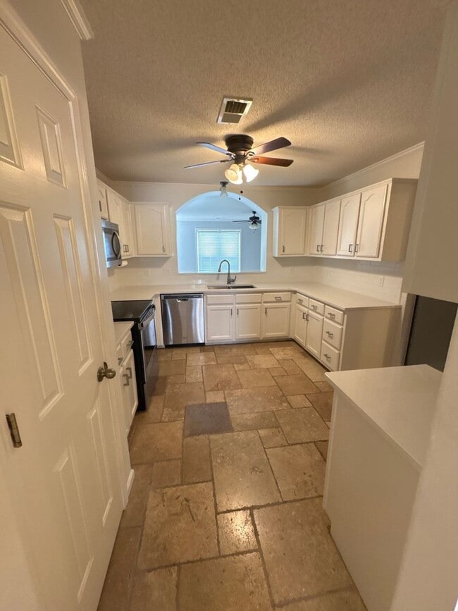 Photo - Beautiful 3 Bedroom 2 full bathroom home in Collierville