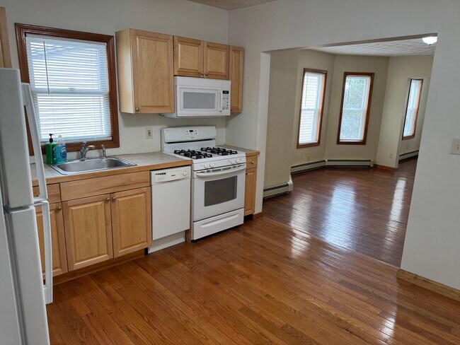 Photo - 64 Paris St Unit 1