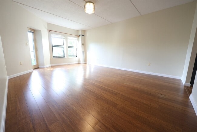Photo - 14 Heron St Unit 410