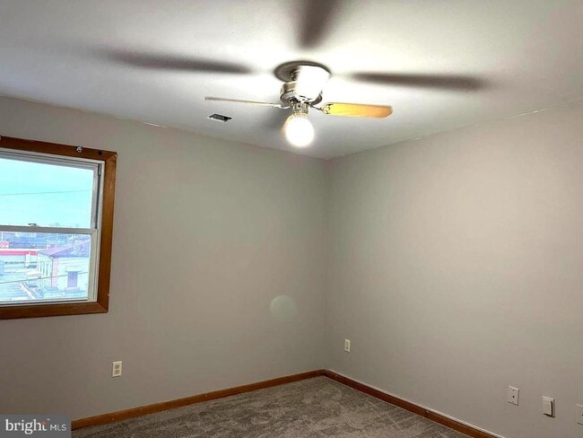 Photo - 31 Logan Ave Unit 3RD FLOOR