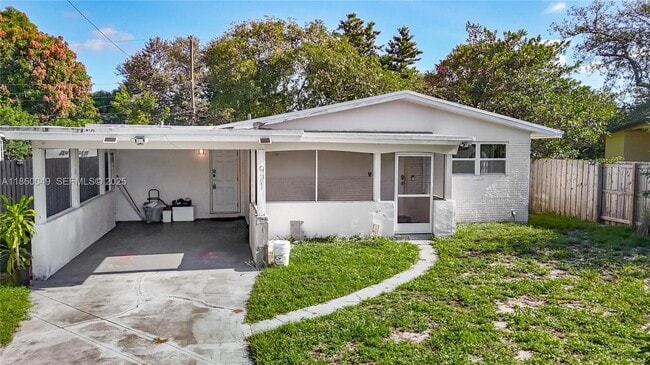 Building Photo - 921 NW 14th St