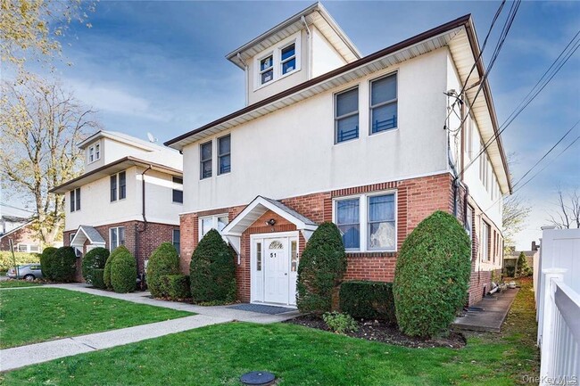 Photo - 53 Thorman Ave Unidad 2L