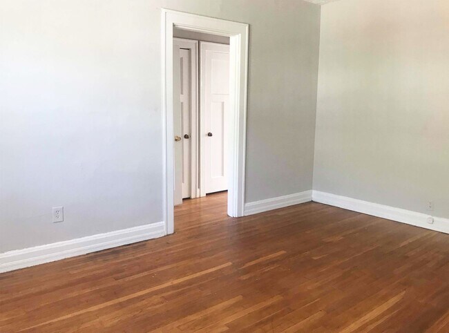 Photo - 415 Probasco St Unit 423-04