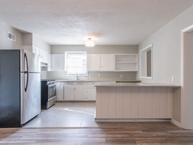 Photo - Renovated 3BR/2BA in Whitehaven