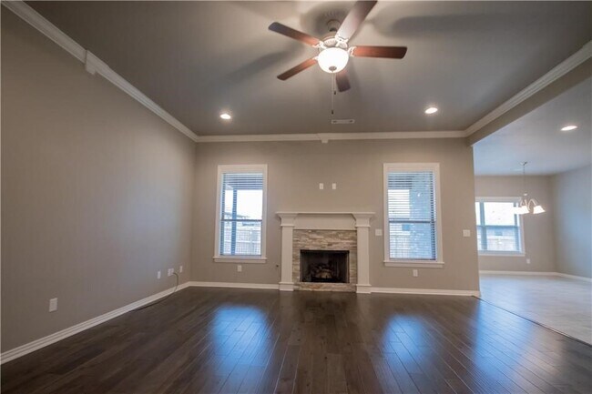 Photo - 301 Cisterna Dr