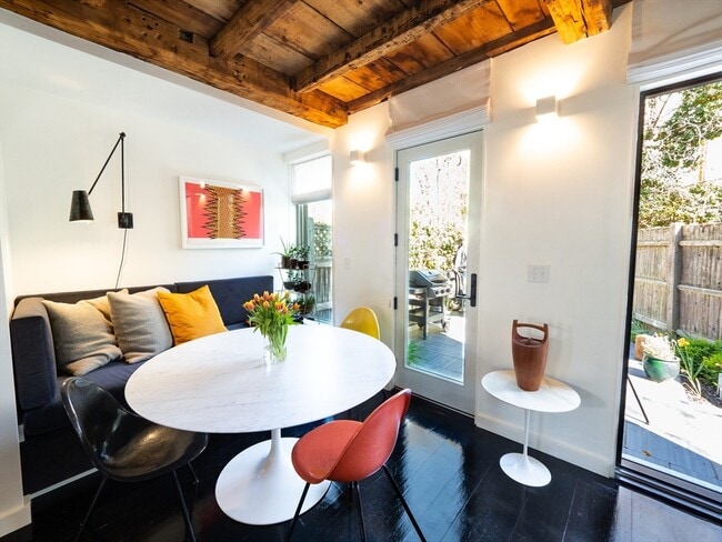 Photo - 214 Third St