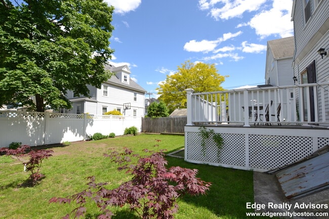 Photo - 318 N Harvard St