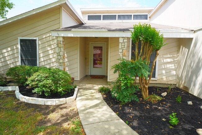 Photo - Gorgeous home available in great neighborhood. Realtor Commission: $500