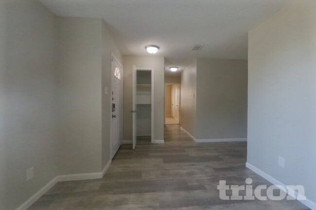 Photo - 3916 Golden Horn Ln