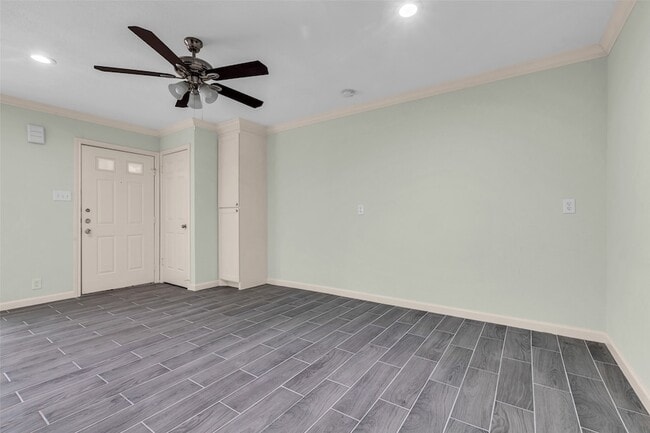 Photo - 1311 Antoine Dr Unit 128