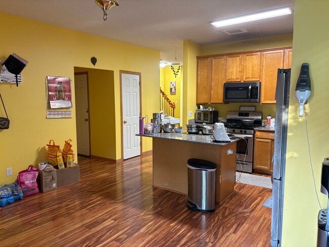 Photo - 10012 Iris Ln