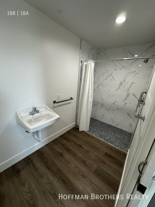 Photo - 8848 S Vermont Ave Unit 8848