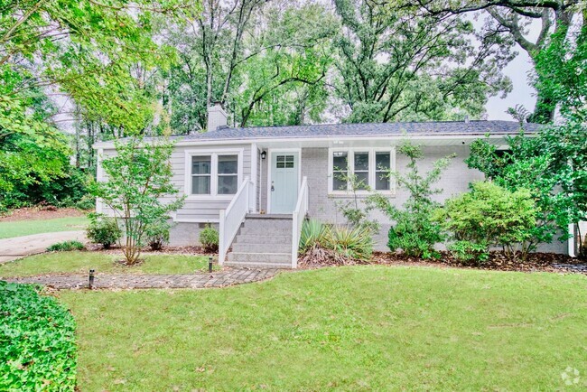 Building Photo - Beautiful home in Greenville near Downtown