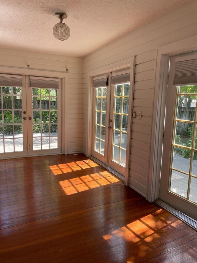 Photo - 509 SW 8th St