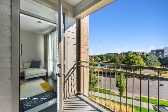 DryCreek_interior_balcony