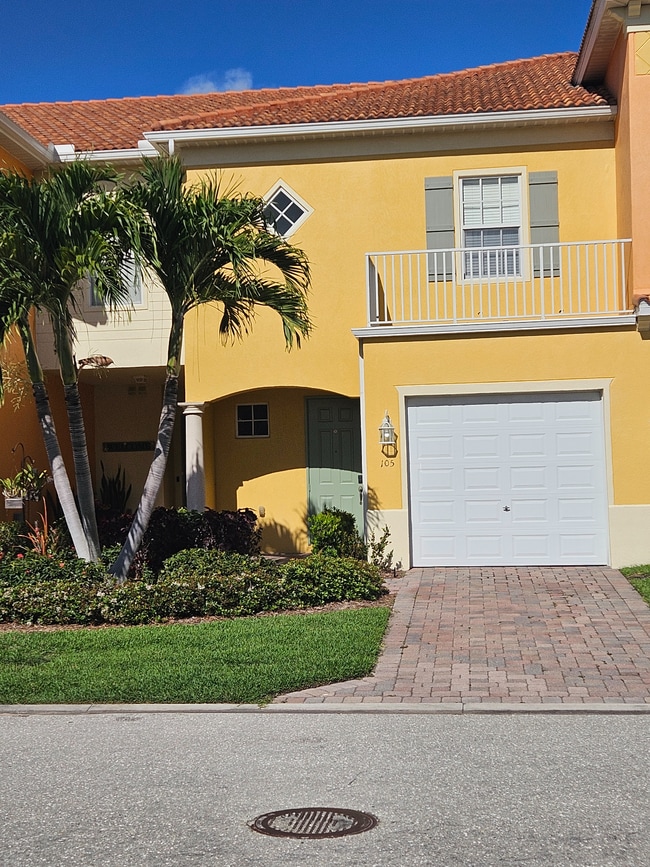 Building Photo - 16114 Via Solera Cir