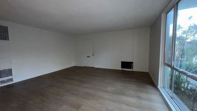 Photo - 1625 Raymond Hill Rd Unidad #5