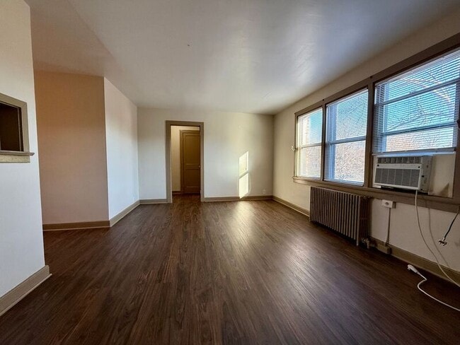 Photo - 1400 Kenmore Ave Unidad E6