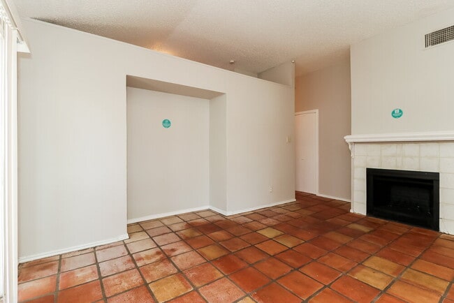 Photo - 1424 Horncastle St