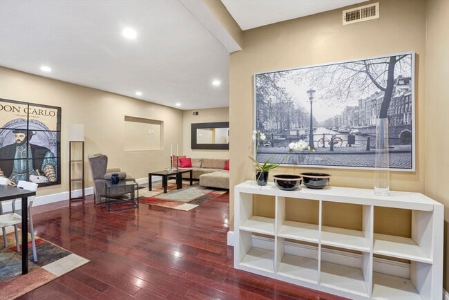 Photo - 685 Massachusetts Ave Unit B