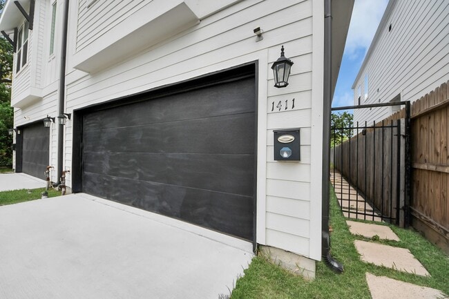 Photo - 1411 Boswell St