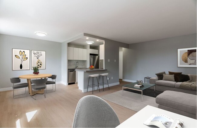 Building Photo - 831 Kennedy