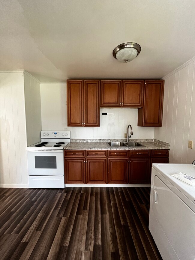 Photo - 9745 Poindexter Rd