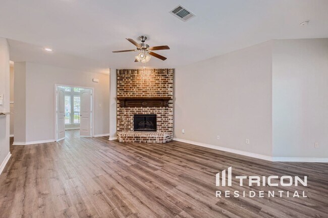 Photo - 1426 Rapids Ct