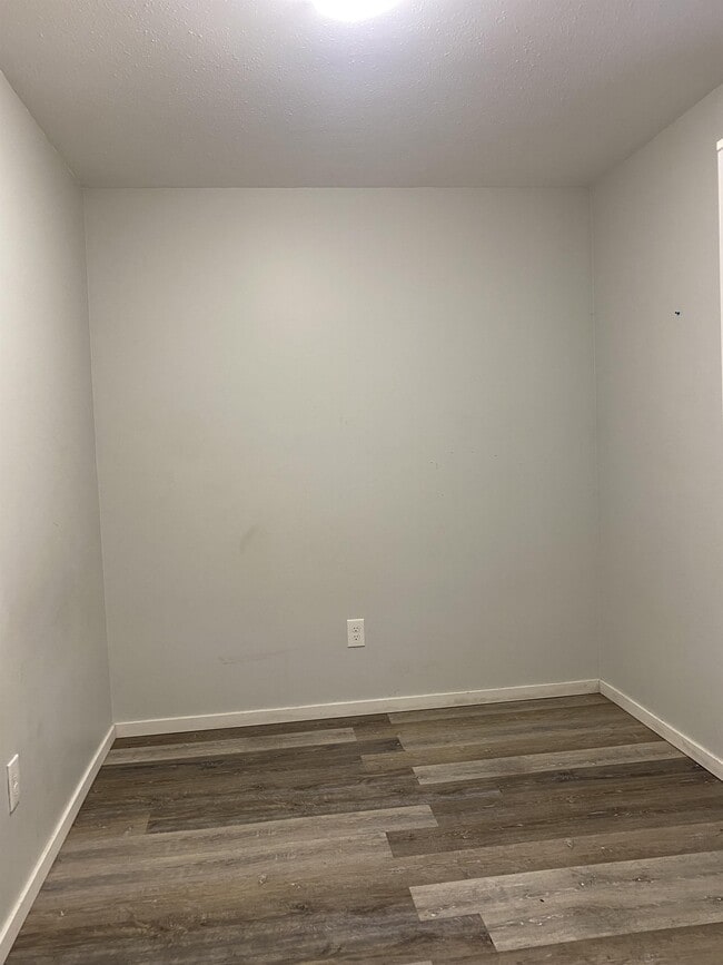 Photo - 2990 10th Ave