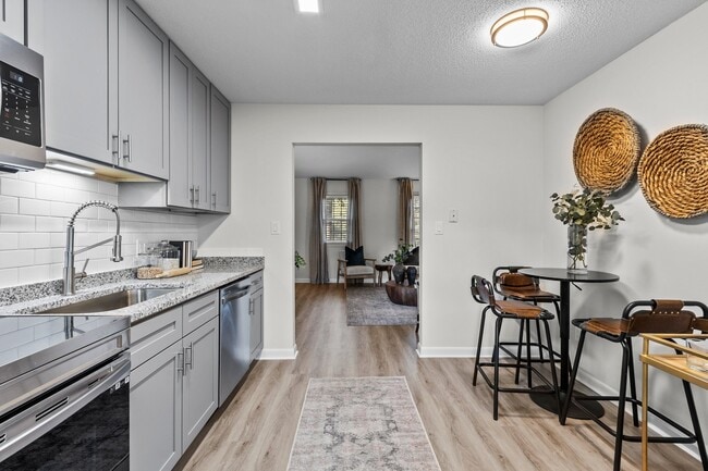 West Oak Apartments