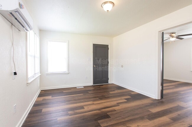 Photo - 1301 E Mount Vernon St