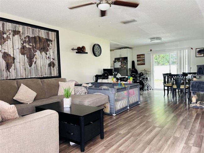 Photo - 426 SW 79th Terrace