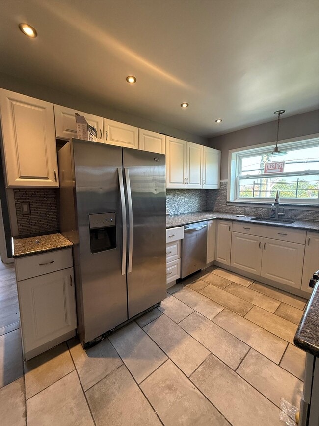 Photo - 1801 Yates Ave Apartamento