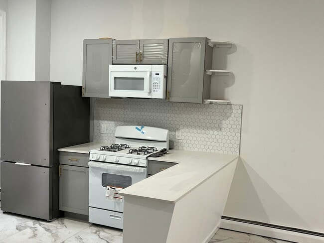 Photo - 644 South St Unit 1