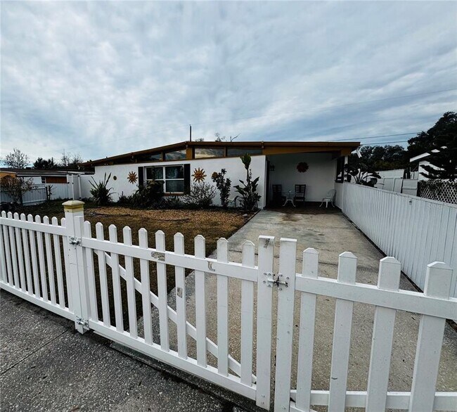 Photo - 1709 Warrington Wy