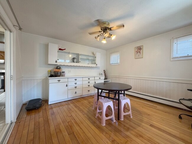 Photo - 10 W Elm Ave