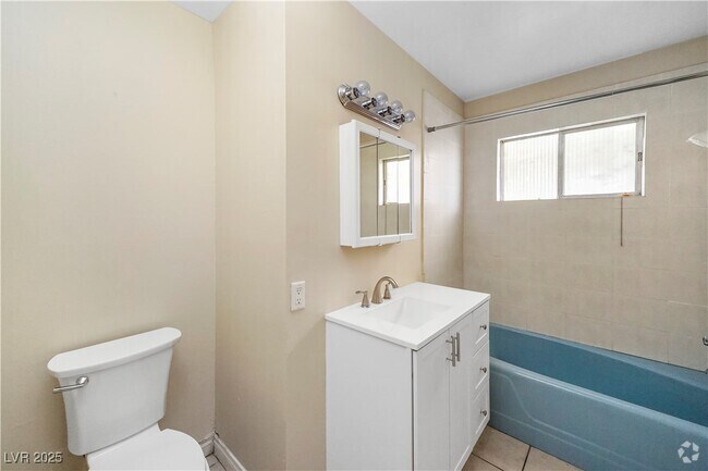 Building Photo - 1412 S 16th St Rental