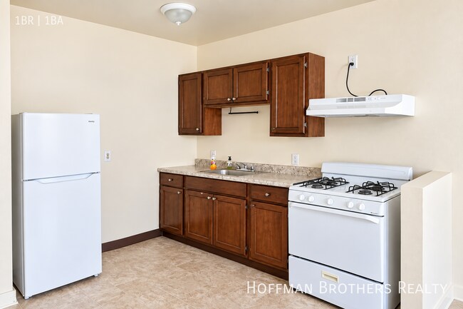 537 S Kenmore Ave Unit 205