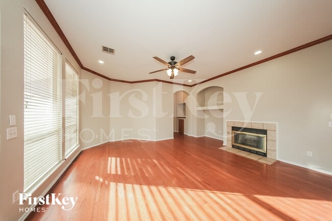 Photo - 12533 Youngs Pl