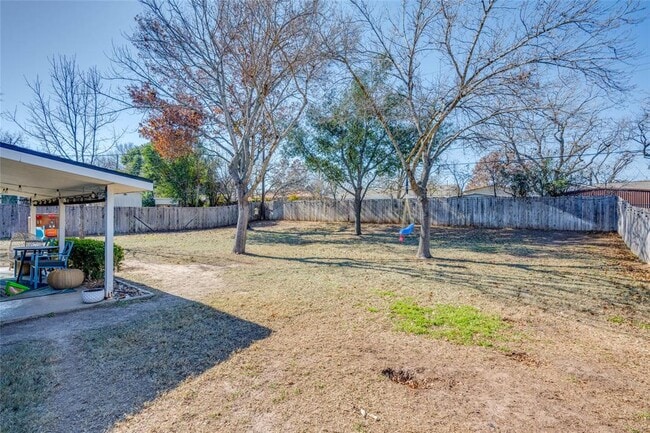 Photo - 11512 Oak Trail