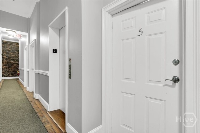 Photo - 321 W Broughton St Unit 5