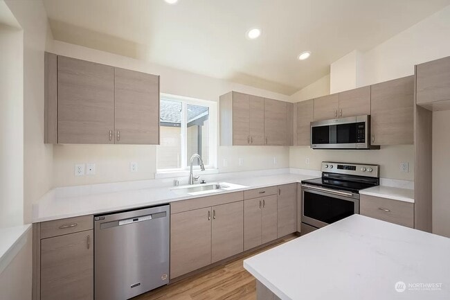 Photo - 123 9th Ave