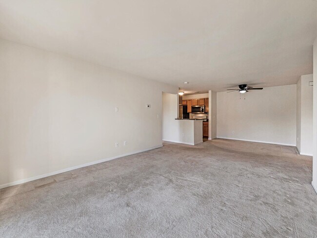 1112 Addington Ln