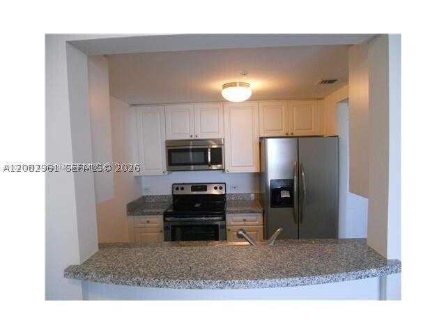 Building Photo - 900 SW 8th St Unit 1108