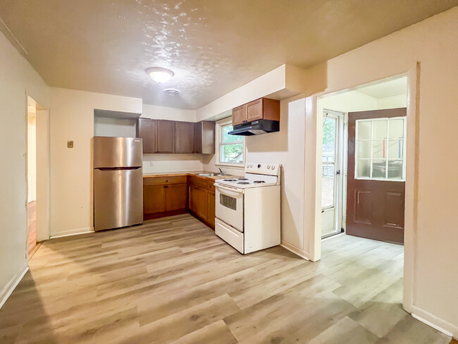 Photo - 2303 Maclin Cir