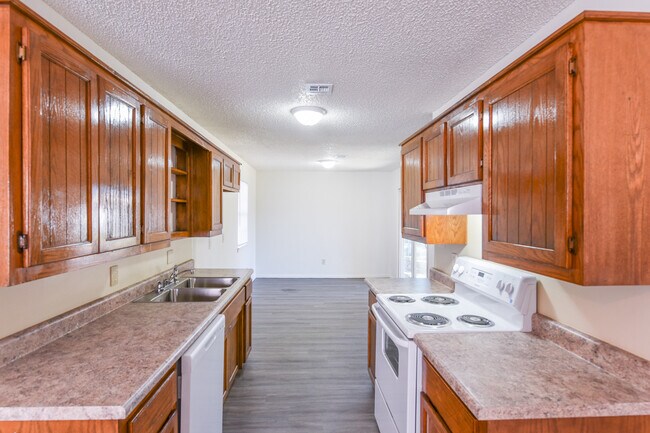 Photo - 101 Adirondack Ln