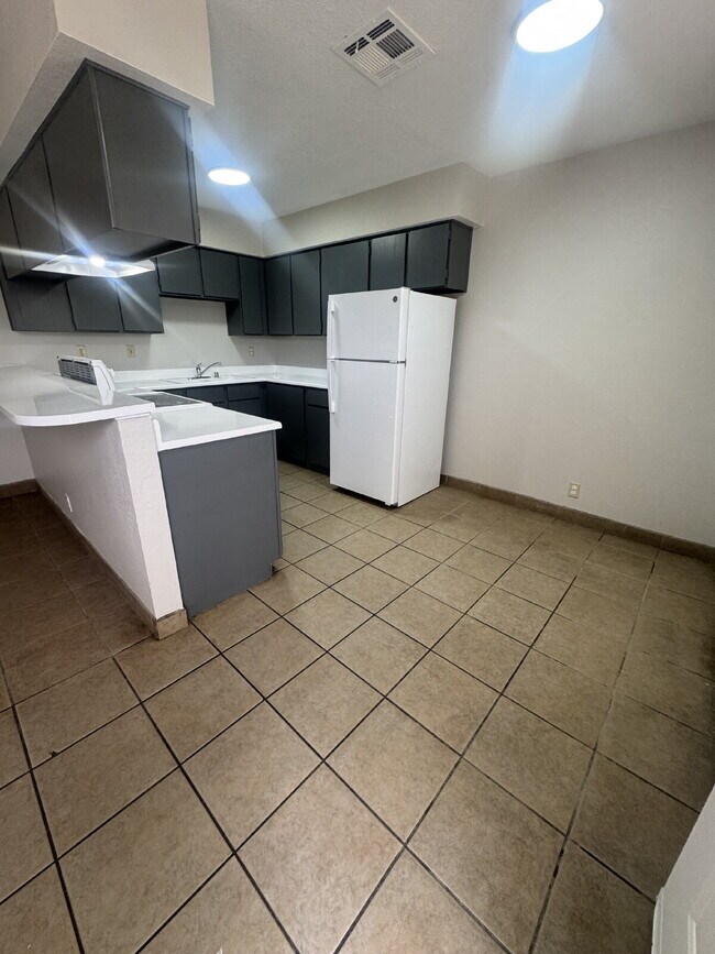 Photo - Clean, Crisp & Ready Now Unit 1